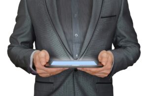 ビジネスマン彼氏へのクリスマス高級ギフトとしてタブレットを買う前の注意点は？
